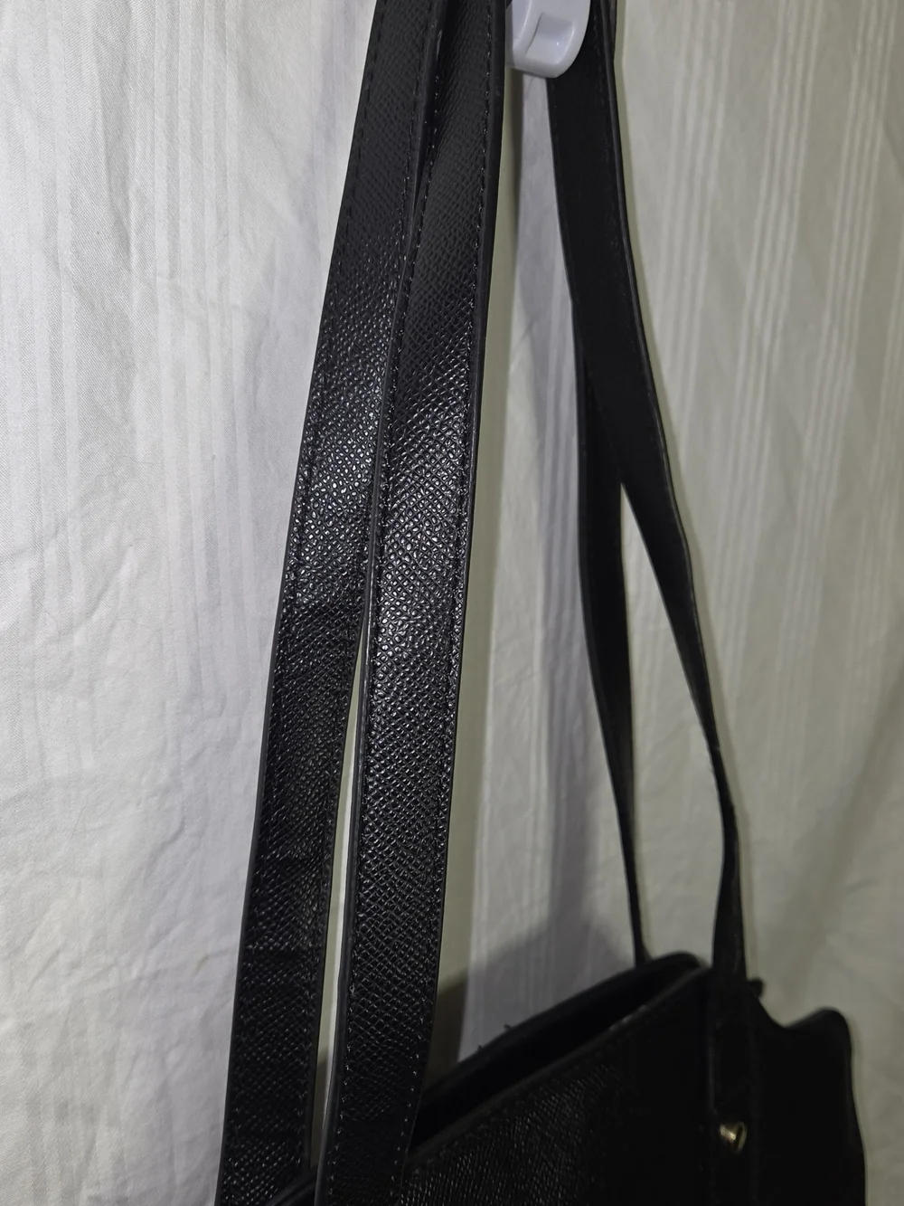 London Fog elegant black